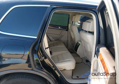 2012 Volkswagen Touareg Tdi Lux z USA, uszkodzony, nr VIN WVGFK9BPXCD002754